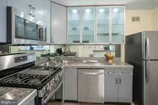 2829 Connecticut Ave NW, Washington, DC 20008 - Photo 10