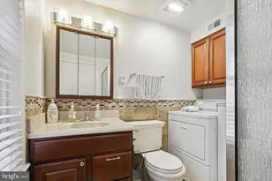 900 24th St NW, Washington, DC 20037 - Photo 20