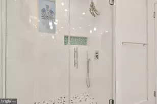 1736 V St NW, Washington, DC 20009 - Photo 24
