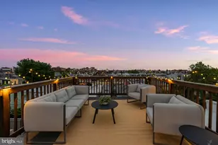 1736 V St NW, Washington, DC 20009 - Photo 2
