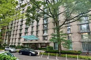 950 25th St NW, Washington, DC 20037 - Photo 1