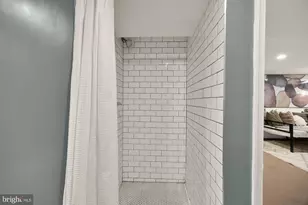1641 Monroe St NW, Washington, DC 20010 - Photo 32