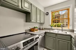 1641 Monroe St NW, Washington, DC 20010 - Photo 10