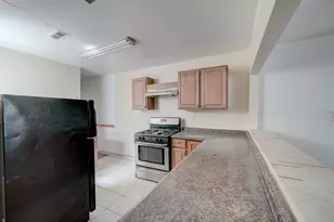 28 Hanover Pl NW, Washington, DC 20001 - Photo 12