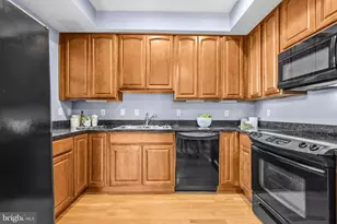 610 Irving St NW, Washington, DC 20010 - Photo 14