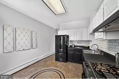 323 13th Street SE, Washington, DC 20003 - Photo 14