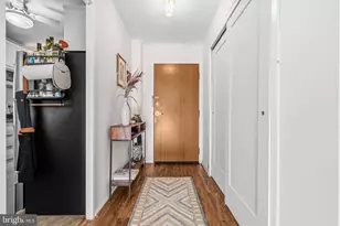 730 24th St NW, Washington, DC 20037 - Photo 4