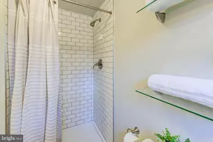 775 Hobart Pl NW, Washington, DC 20001 - Photo 12