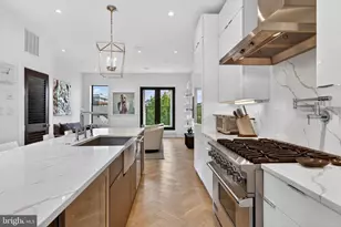 1712 15th St NW, Washington, DC 20009 - Photo 4