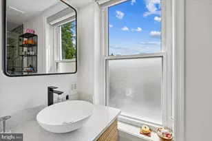 2207 12th Pl NW, Washington, DC 20009 - Photo 14
