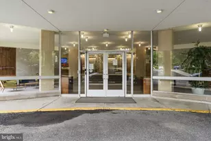 4200 NW Cathedral Ave NW, Washington, DC 20016 - Photo 38