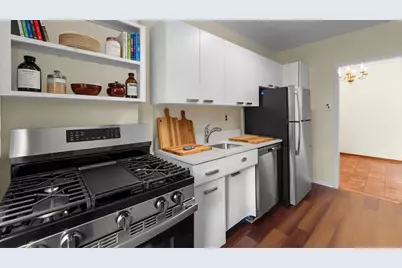 4200 NW Cathedral Avenue NW #417, Washington, DC 20016 - Photo 4