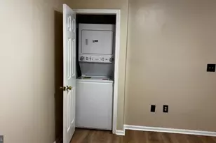 1240 18th St NE, Washington, DC 20002 - Photo 10