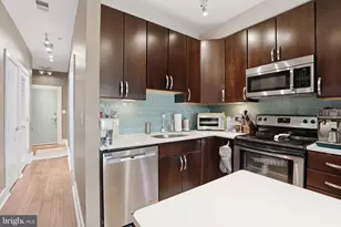 245 15th St SE, Washington, DC 20003 - Photo 4