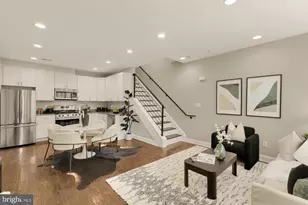 1018 13th St SE, Washington, DC 20003 - Photo 4