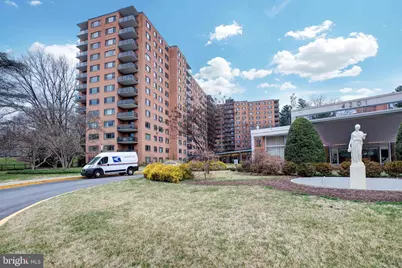 4201 Cathedral Avenue NW #511E, Washington, DC 20016 - Photo 2