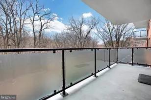 4201 Cathedral Ave NW, Washington, DC 20016 - Photo 14