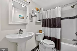 3001 Veazey Terrace NW, Washington, DC 20008 - Photo 16