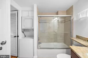 350 9th St SE, Washington, DC 20003 - Photo 16