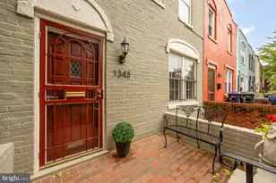 1343 Ives Pl SE, Washington, DC 20003 - Photo 2