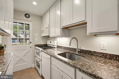1343 Ives Place SE, Washington, DC 20003 - Photo 12