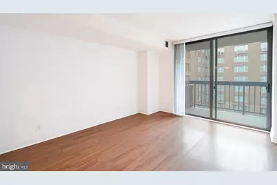 1140 23rd Street NW #707, Washington, DC 20037 - Photo 4