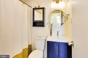 2501 Calvert St NW, Washington, DC 20008 - Photo 12