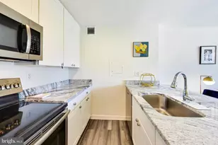 2501 Calvert St NW, Washington, DC 20008 - Photo 6
