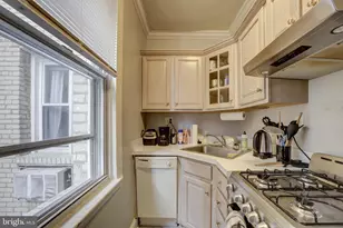 1820 Swann St NW, Washington, DC 20009 - Photo 6