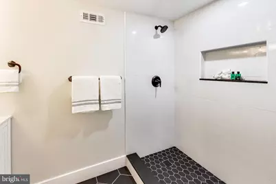 3527 Hertford Place NW, Washington, DC 20010 - Photo 36