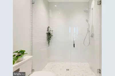 270 15th Street SE #202, Washington, DC 20003 - Photo 20