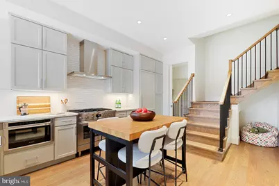 270 15th Street SE #202, Washington, DC 20003 - Photo 8