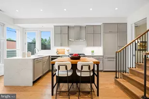 270 15th St SE, Washington, DC 20003 - Photo 10
