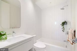 270 15th St SE, Washington, DC 20003 - Photo 26