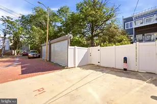 630 14th St NE, Washington, DC 20002 - Photo 24