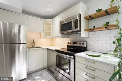 1115 12th Street NW #201, Washington, DC 20005 - Photo 8