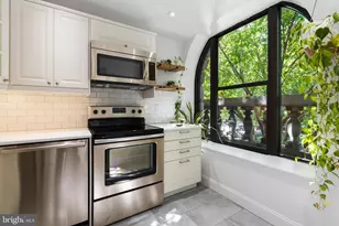 1115 12th St NW, Washington, DC 20005 - Photo 1