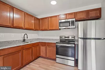 808 Chesapeake Street SE, Washington, DC 20032 - Photo 2