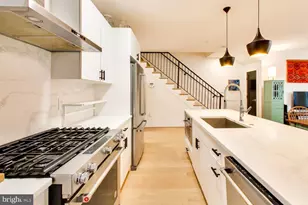 310 V St NE, Washington, DC 20002 - Photo 8