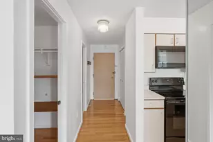 2111 Wisconsin Ave NW, Washington, DC 20007 - Photo 8