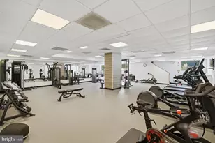 2111 Wisconsin Ave NW, Washington, DC 20007 - Photo 16