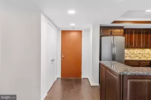 1275 25th St NW, Washington, DC 20037 - Photo 4