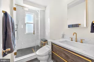 1915 16th St NW, Washington, DC 20009 - Photo 20