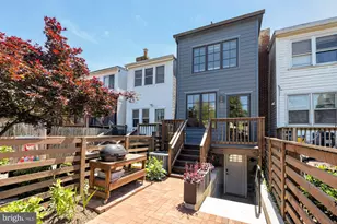 908 Girard St NE, Washington, DC 20017 - Photo 2