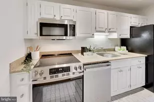 1313 Vermont Ave NW, Washington, DC 20005 - Photo 10