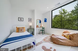 2905 Newark St NW, Washington, DC 20008 - Photo 16