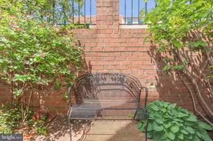 1662 Beekman Pl NW, Washington, DC 20009 - Photo 54