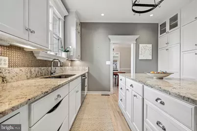 4927 Eskridge Terrace NW, Washington, DC 20016 - Photo 12