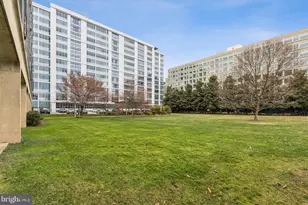 1101 3rd St SW, Washington, DC 20024 - Photo 14
