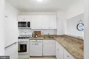 1330 New Hampshire Ave NW, Washington, DC 20036 - Photo 16